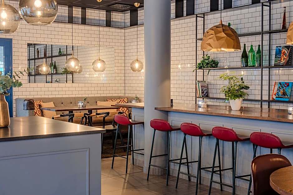 Home Hotel Bristol