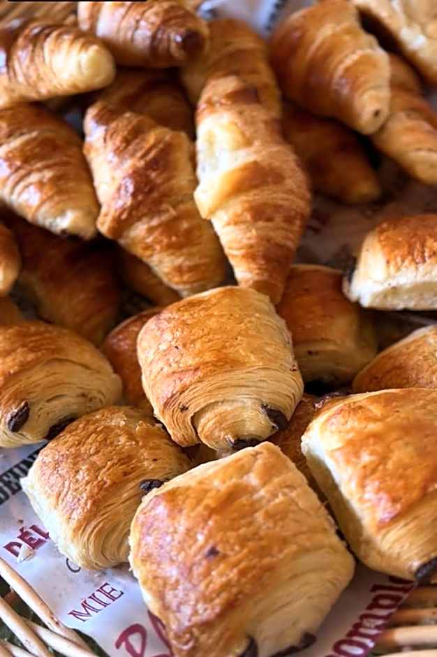 Logis Hôtel & Spa Déjeunez Sous L'Arbre