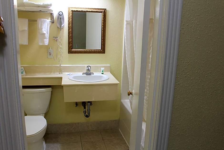 Rodeway Inn Medford South I-5