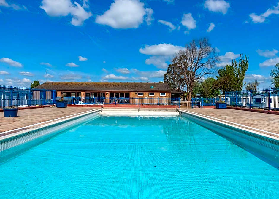 Riverside Caravan Park