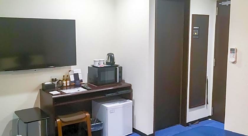 Hotel Livemax Yokkaichi-Ekimae