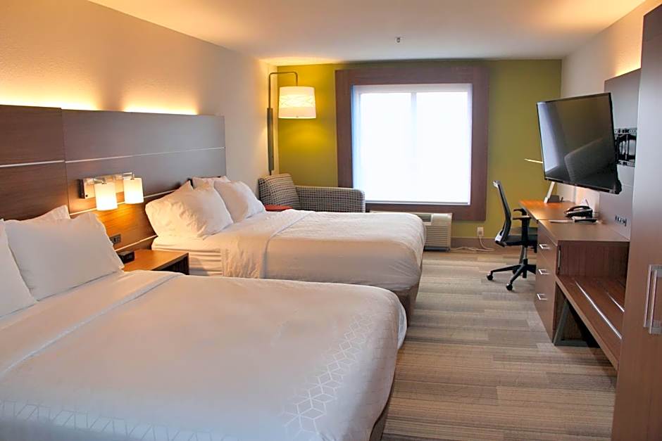 Holiday Inn Express & Suites Douglas By IHG