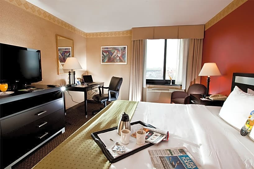 Holiday Inn LaGuardia Airport – New York, NY