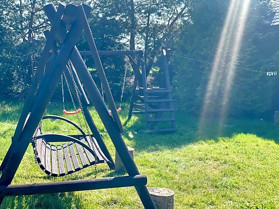 Domek letniskowy z kortem tenisowym Karwia Ostrowo