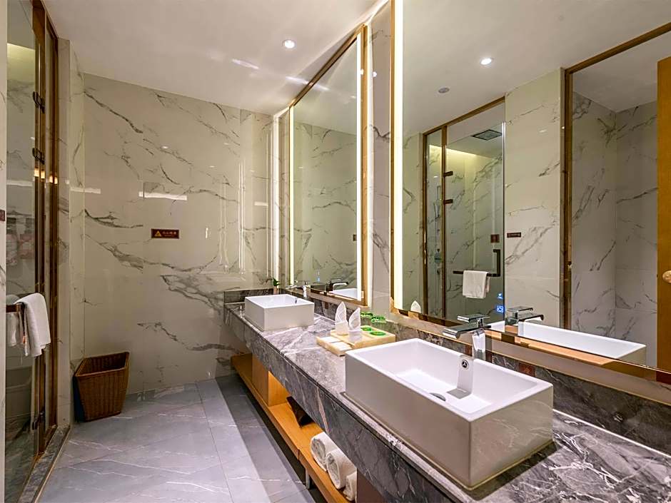 Venus Royal Hotel Guangdong Foshan Kuiqi Road Metro Station Creative Industry Park