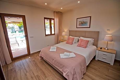 Double room-Classic-Private Bathroom-Balcony-Cama de casal