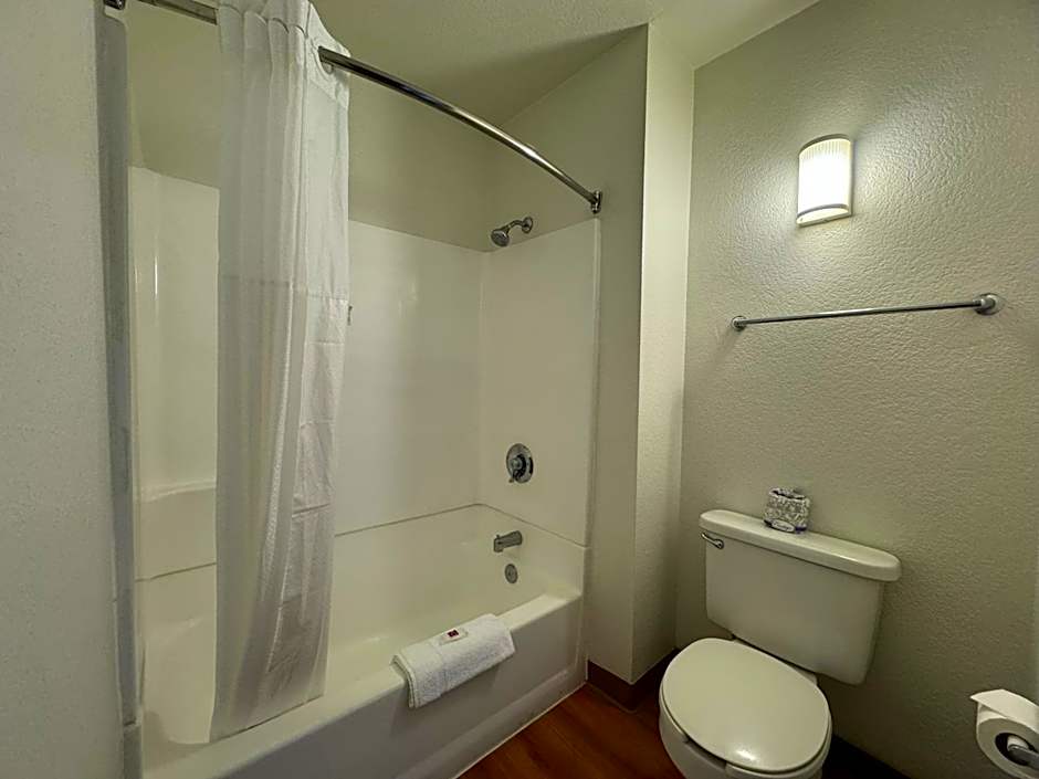 Studio 6 Bellflower CA Los Angeles