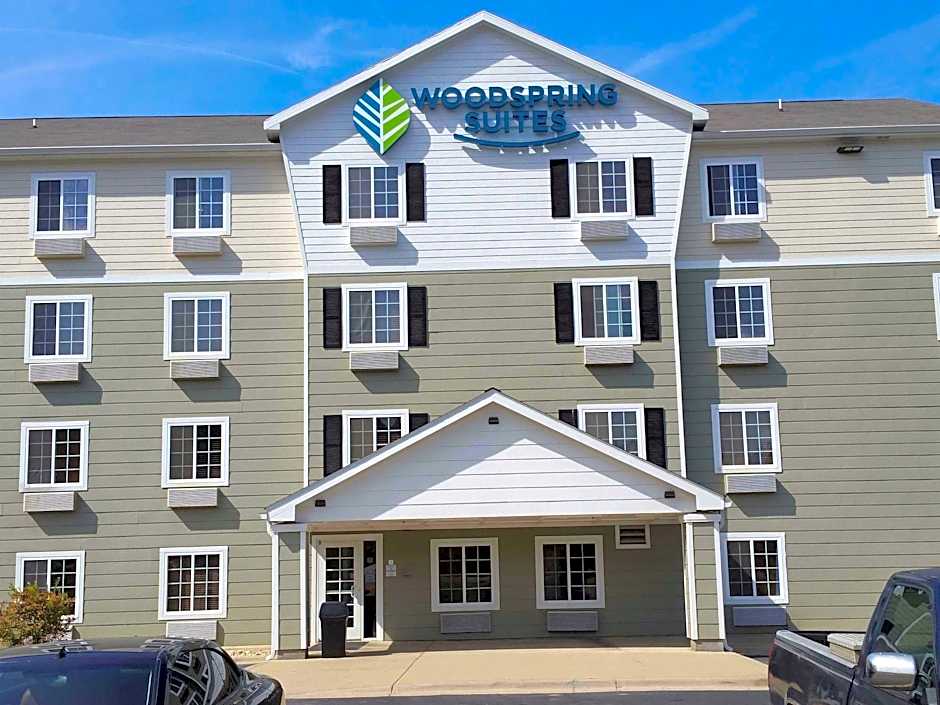 WoodSpring Suites Houston Baytown