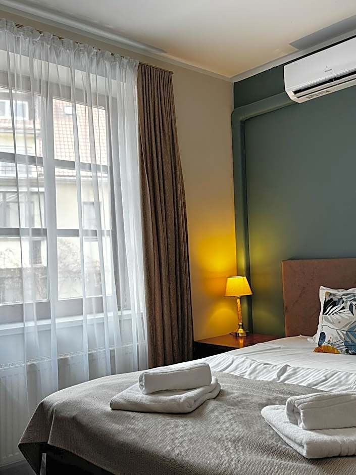 Apple Economy Hotel