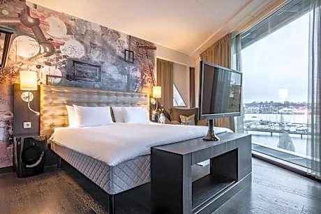 Suite with River View