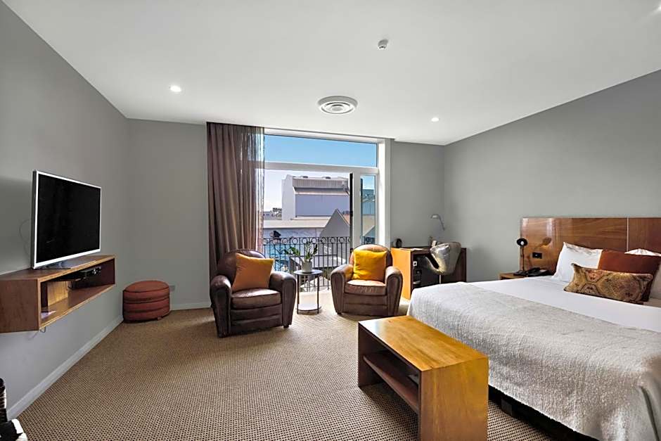 Photo 1 of 6 of Suite