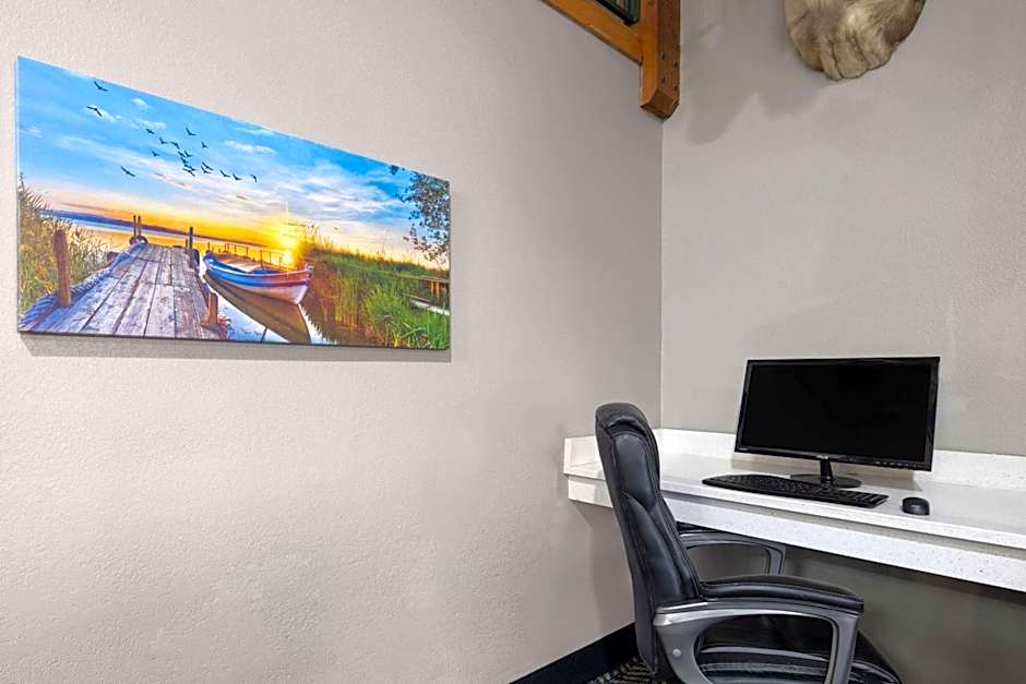 AmericInn by Wyndham Stuart