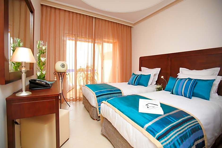 Apparthotel Eden Beach