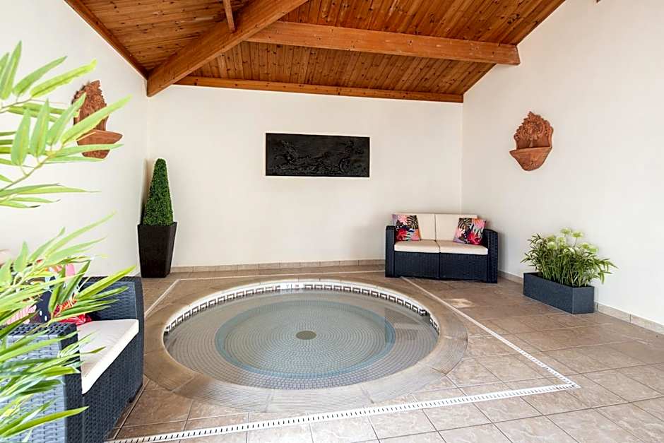 The Norfolk Lodge Hotel