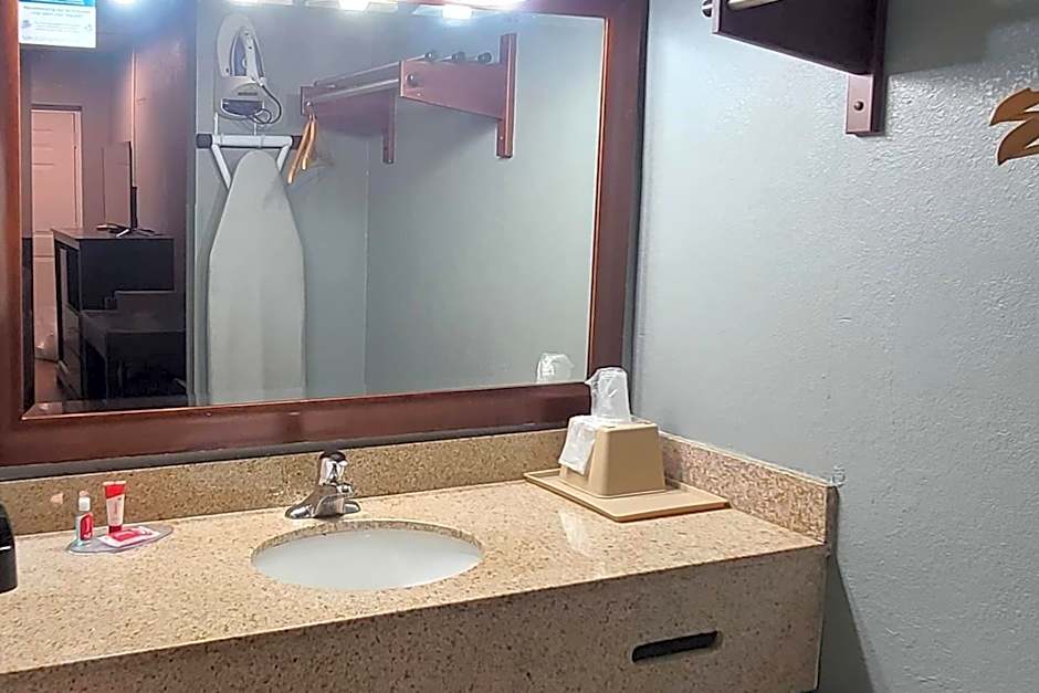 Econo Lodge Forest City