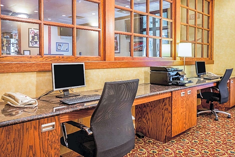 Suburban Extended Stay Hotel Fairmont