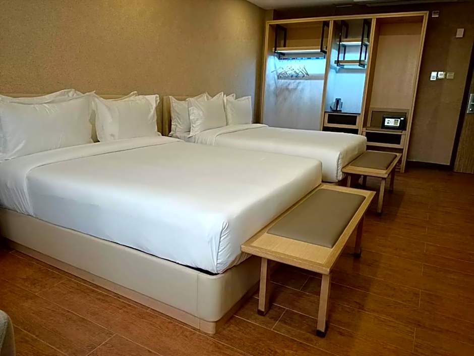 La Maison Royale South C