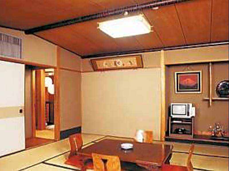 Ryokan Nihonkan Hotel