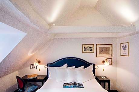 Junior Suite with Bath