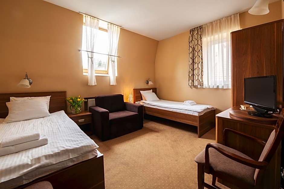 Paria Hotel