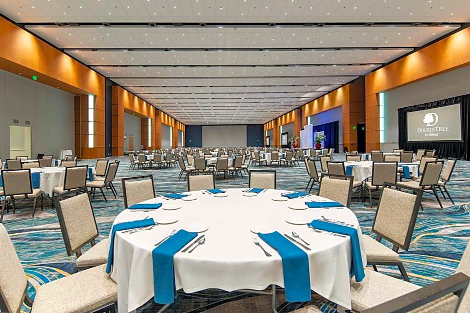 DoubleTree By Hilton Cedar Rapids Convention Complex