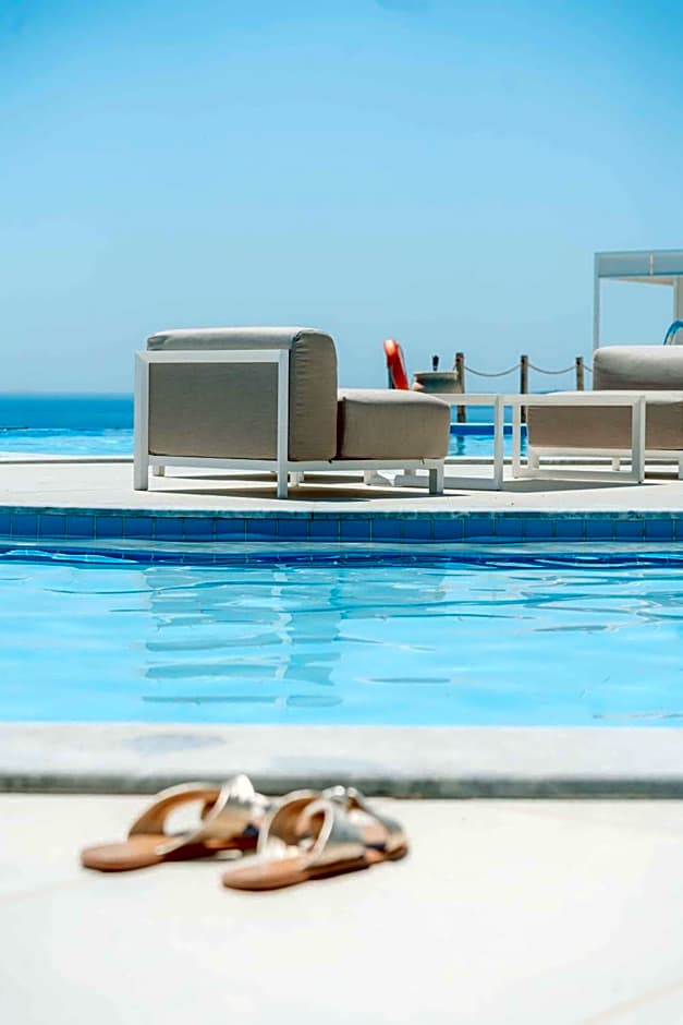 WHITE DONKEY BOUTIQUE Hotel