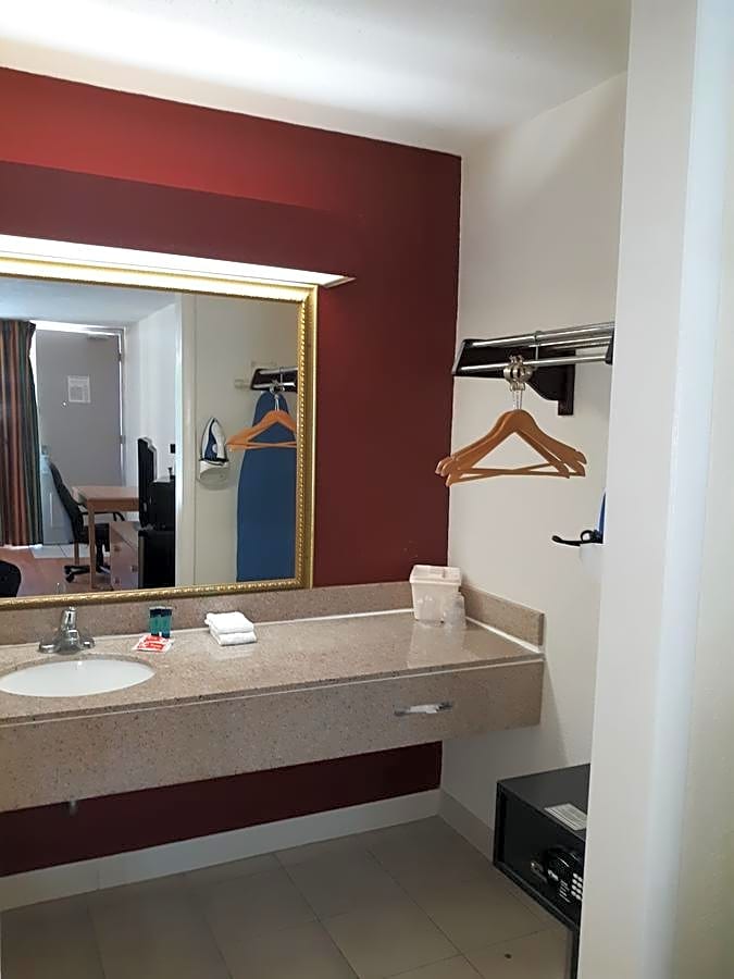 OYO Hotel Phenix City