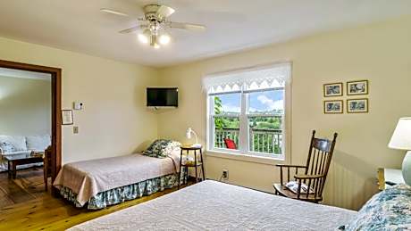 Deluxe Triple Room with Sea View