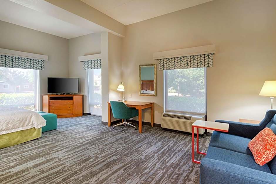 Hampton Inn Wilmington-University Area/Smith Creek Station