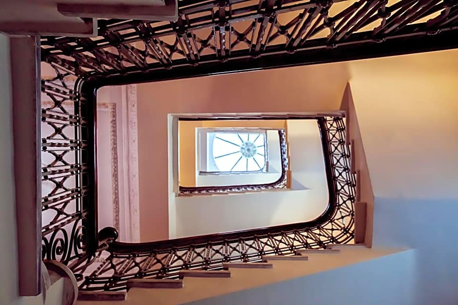 Minerva Premier Hotel