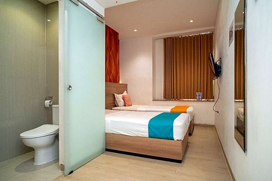 Sans Hotel Kupang Indah Surabaya