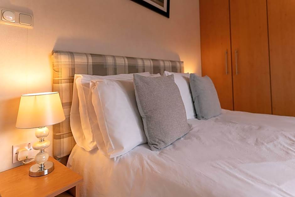 52 Meadow View with Hot Tub available as an additional add on