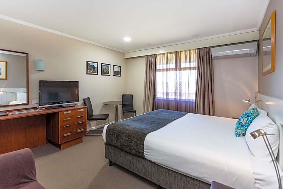 Country Comfort Amity Motel