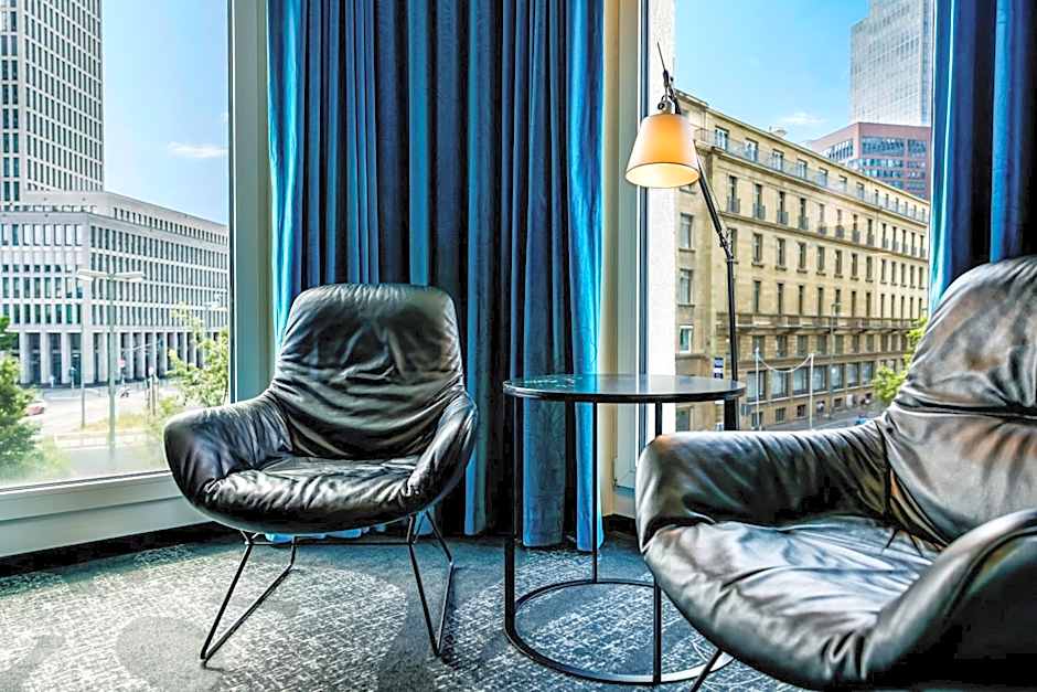Motel One Frankfurt-Römer