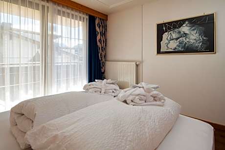 Junior Suite with Balcony