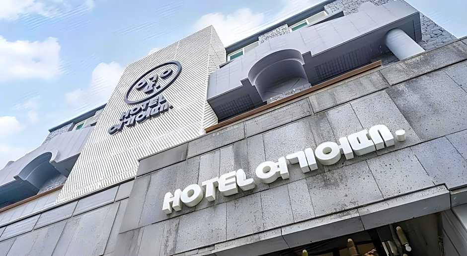 Hotel Yeogiuhtte Gangneung Gyeongpo