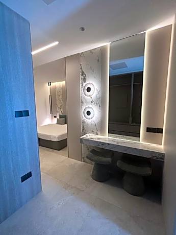 Superior Family Room