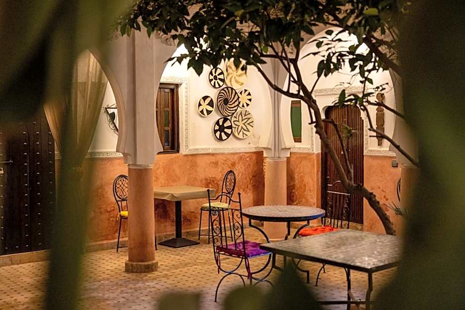 Riad Davina