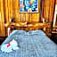 Hotel La Isla Inn