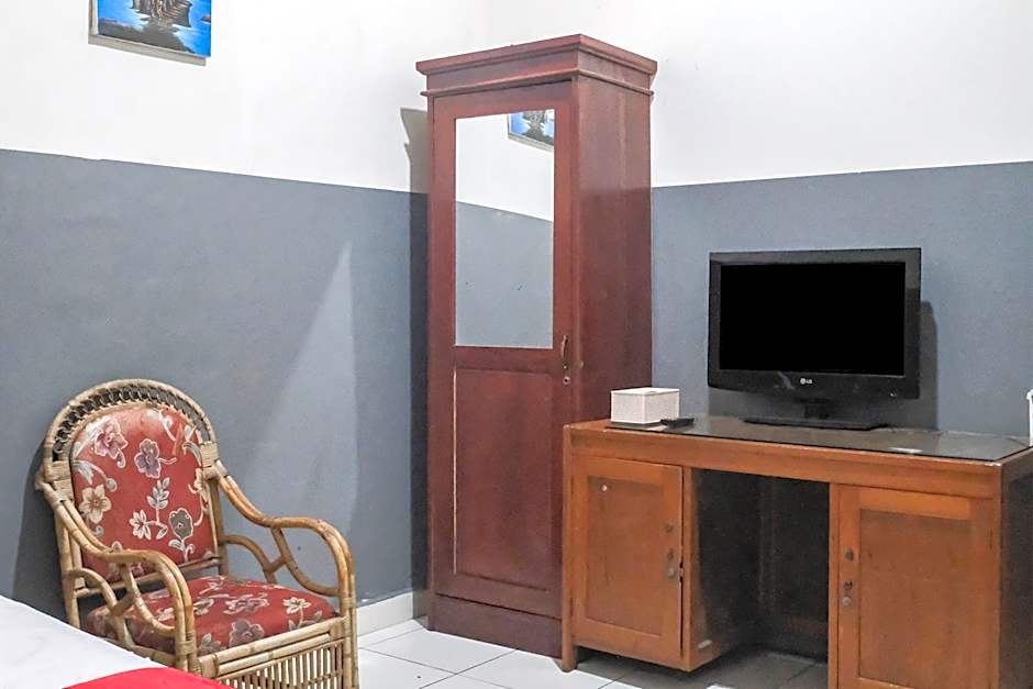 OYO 93117 Penginapan Tiga Dara