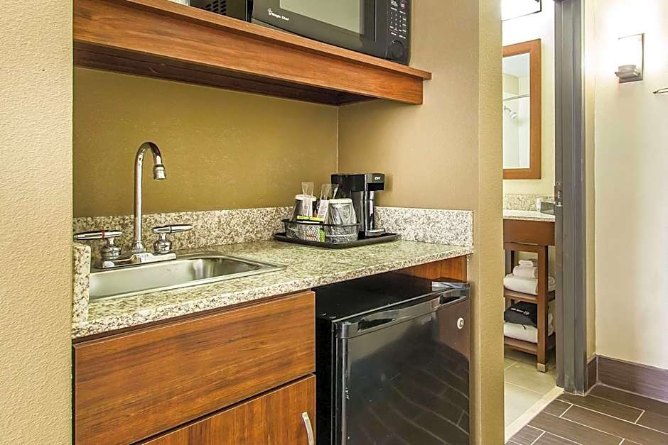 Comfort Suites Effingham