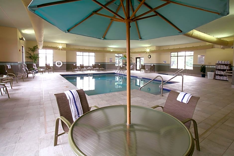 Holiday Inn Express & Suites Madison-Verona, an IHG Hotel