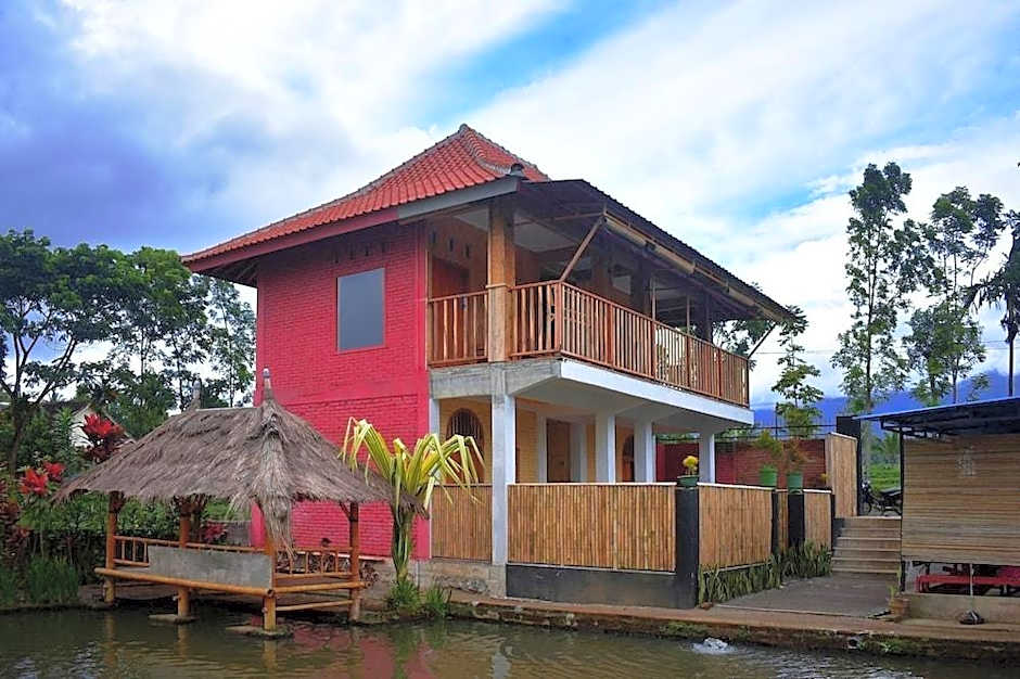 Lesehan Cahaya Tetebatu Inn Syariah at Desa Wisata – Tetebatu, ID