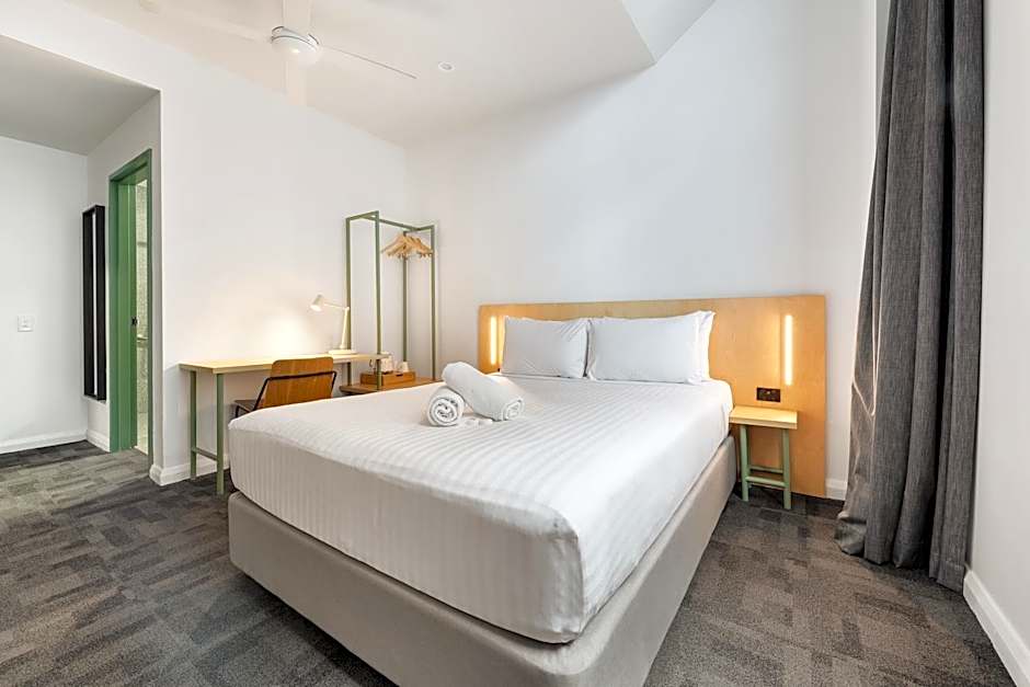 YHA Adelaide Central