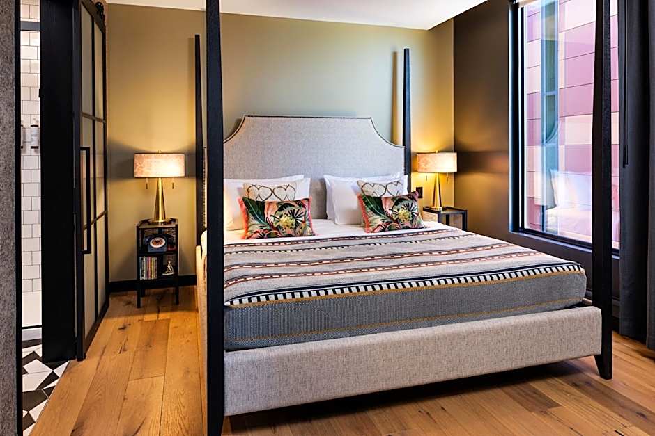 Moxy Madison Downtown