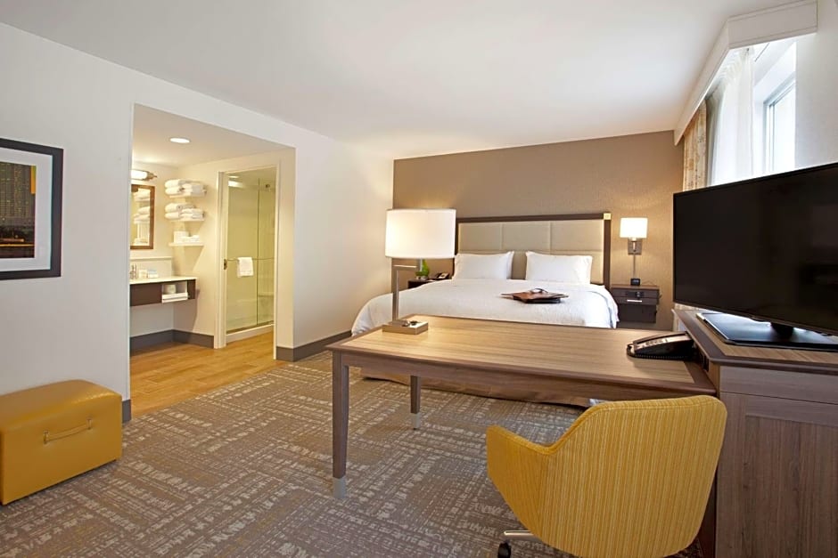 Hampton Inn By Hilton & Suites Minneapolis/Downtown
