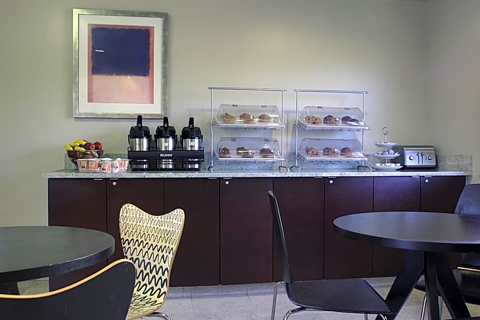 Aladdin Inn and Suites