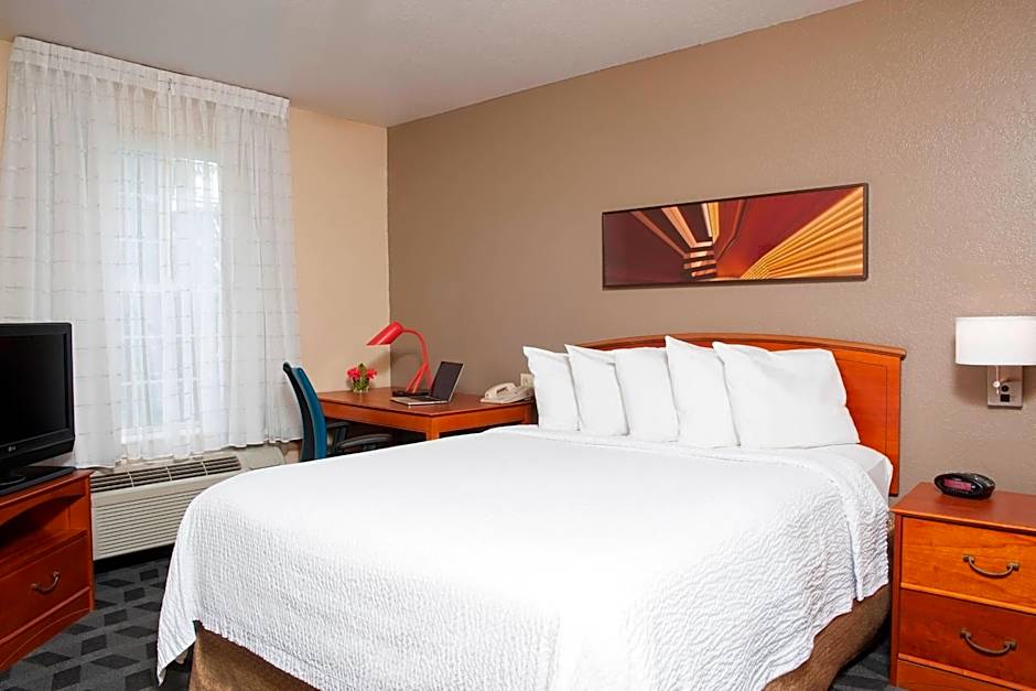 TownePlace Suites Indianapolis Keystone – Indianapolis, IN
