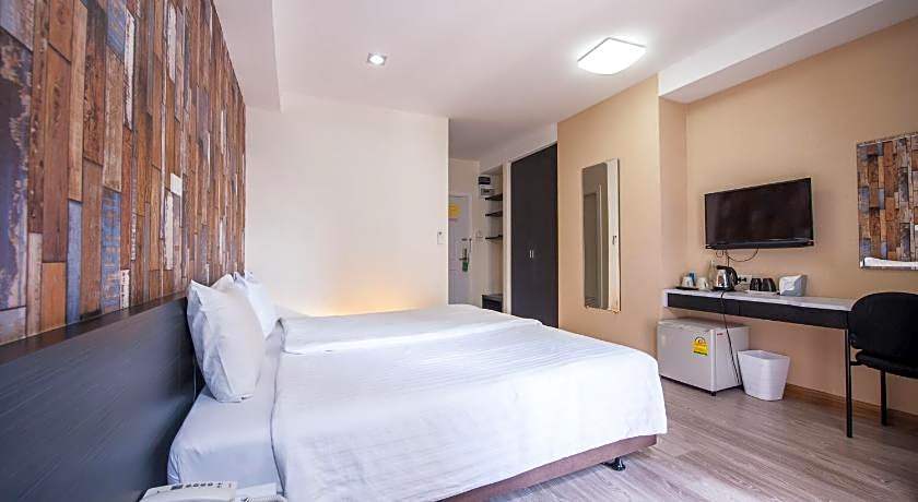 Prajaktra City Hostel