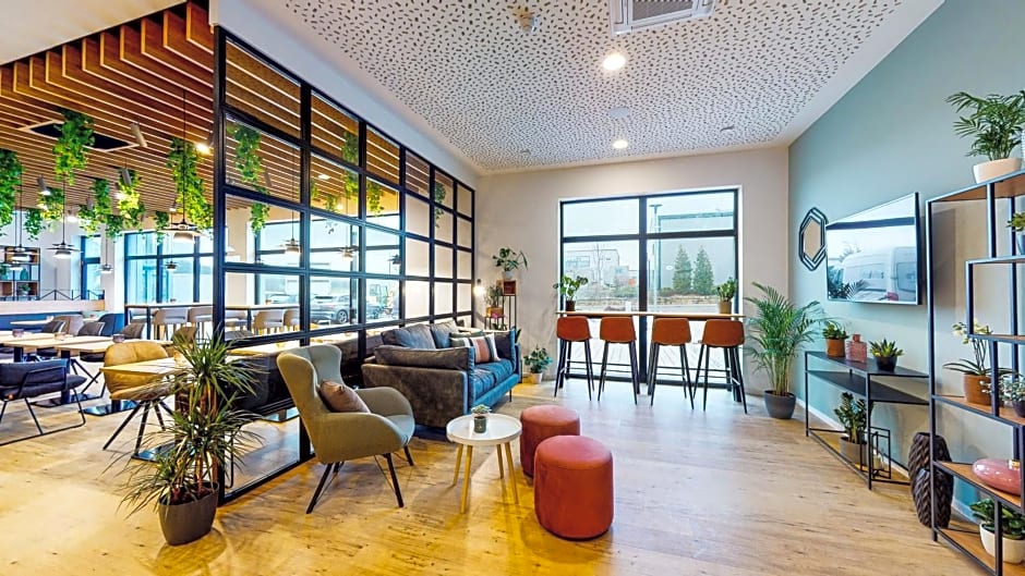 Point 7 Hotel